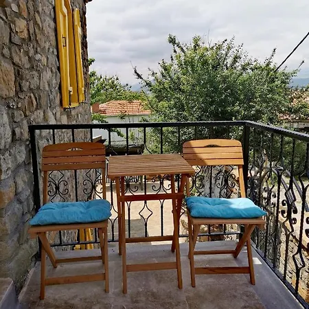 Ilios Guest house *