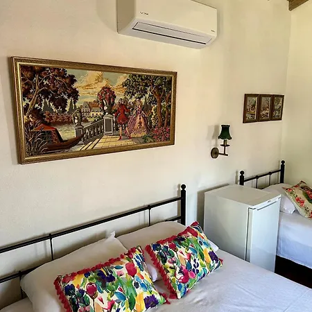 Ilios Guest house *